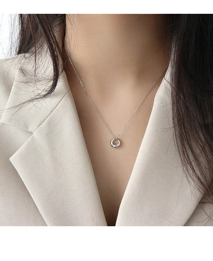 Minimalist Silver Pendant Necklace with Circle Charm