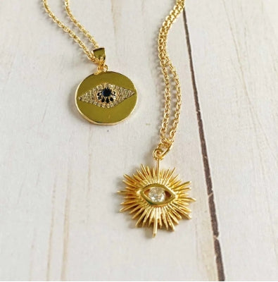 Holly Necklace